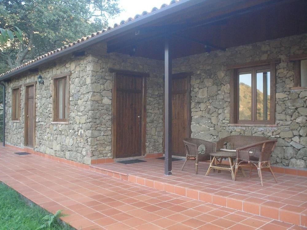 Agriturismo San Cataldo Motta Camastra Eksteriør billede